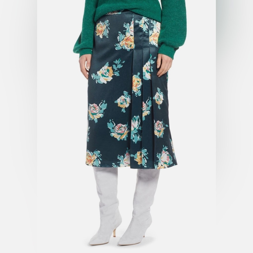 Halogen Skirt